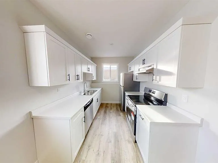 9507 114th Ave #B — Photo 6