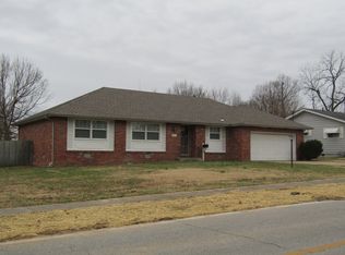 1666 E Dale St, Springfield, MO 65803
