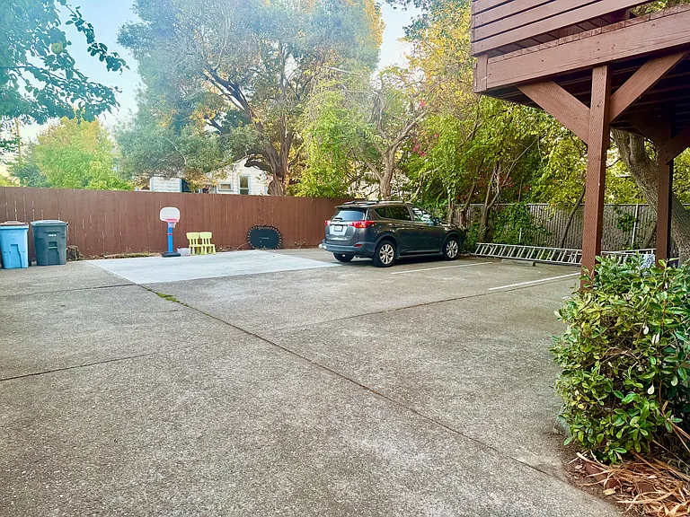 1650 Tyler St #C — Photo 3