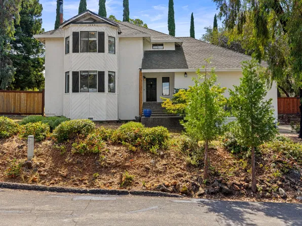 2797 Alhambra Dr, Cameron Park, CA 95682