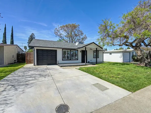 830 Fairway Dr, West Sacramento, CA 95605