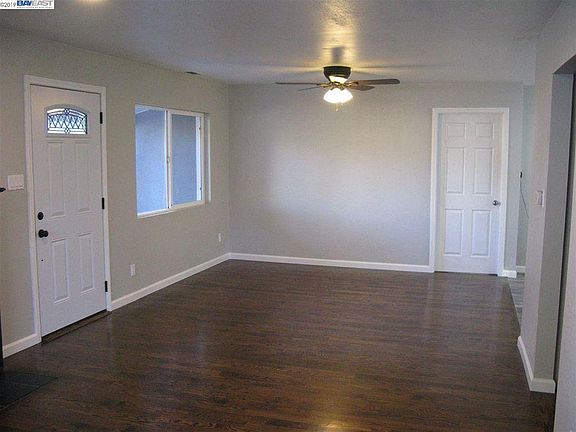 4th image of 1210 Highland Blvd
