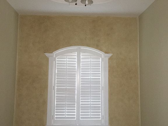 5th image of 2411 Biltmore Ave