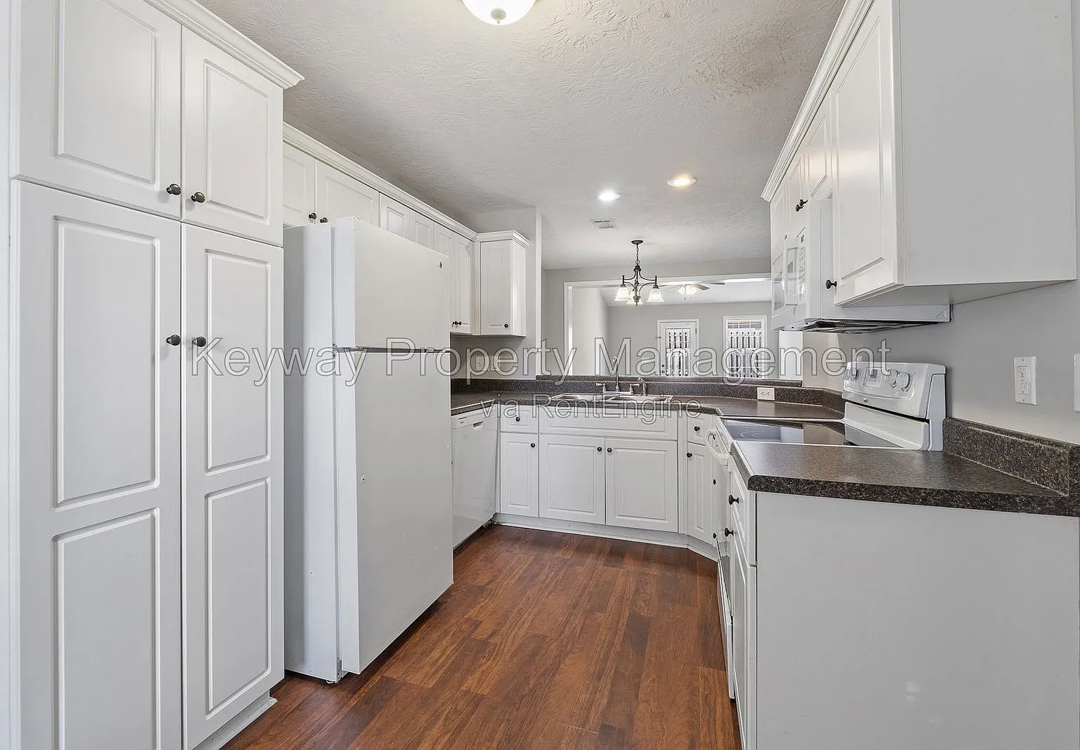 2 bed, 2.0 bath, 1092 sqft, $1,340 — Photo 4