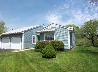 552 Lyon Dr, Buffalo Grove, IL