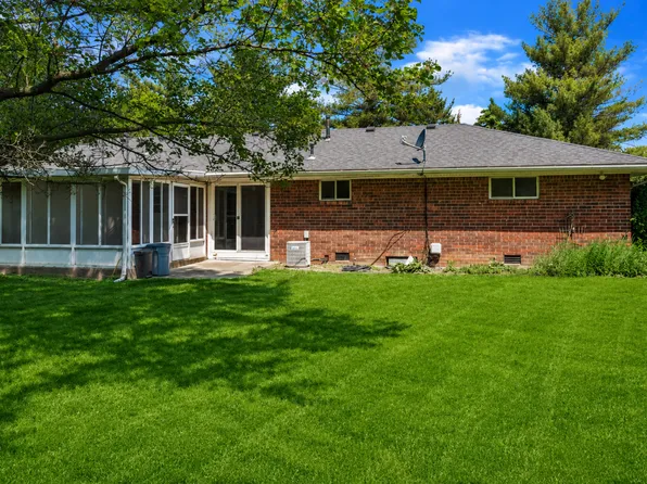 29102 Hufford Rd APT B, Perrysburg, OH 43551