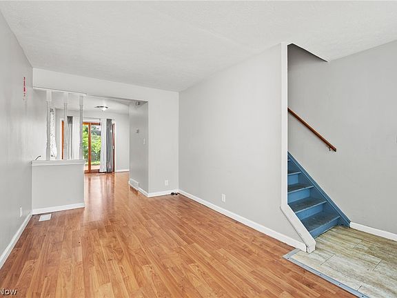 5th image of 4190 Victory Blvd