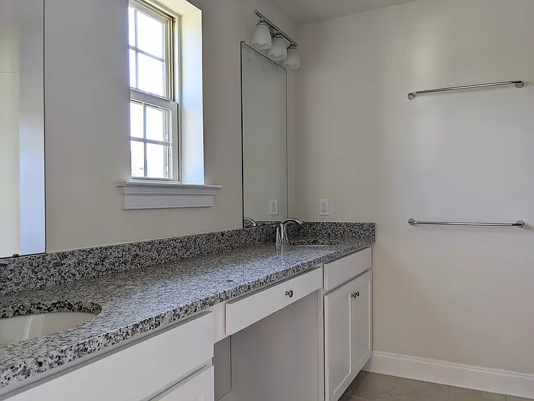 35 Dahlia Dr — Photo 12