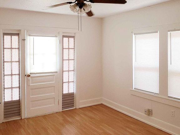 3rd image of 931 Avenue B