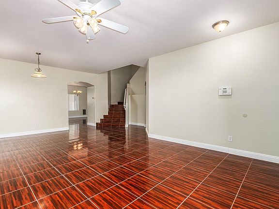 3rd image of 37017 W Leonessa Ave