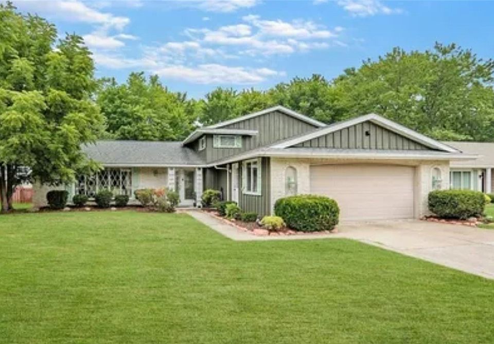 1st image of 17084 Hunting Meadows Dr