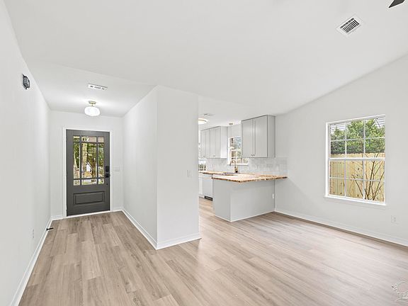 5th image of 6555 Eagle Crest Dr