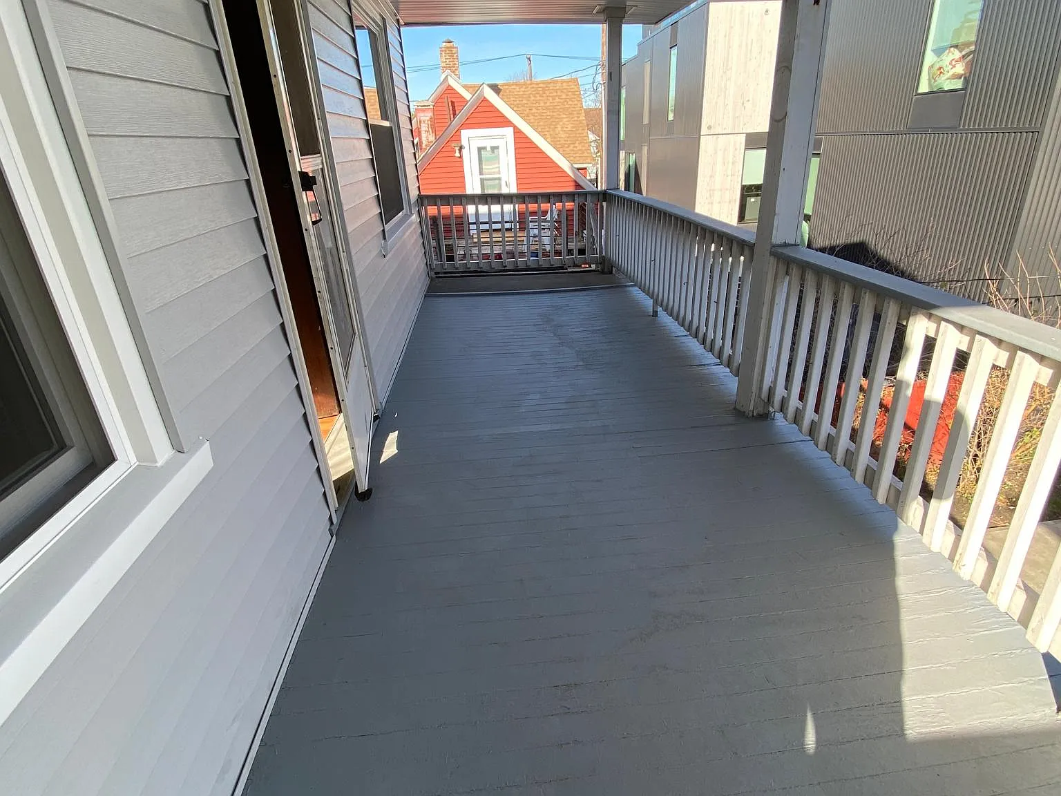2 bed, 900 sqft, $1,400 — Photo 3