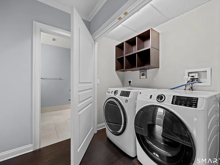 100 Parrott Dr #1106 — Photo 26