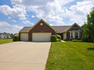 1712 Stanford Dr, Avon, IN