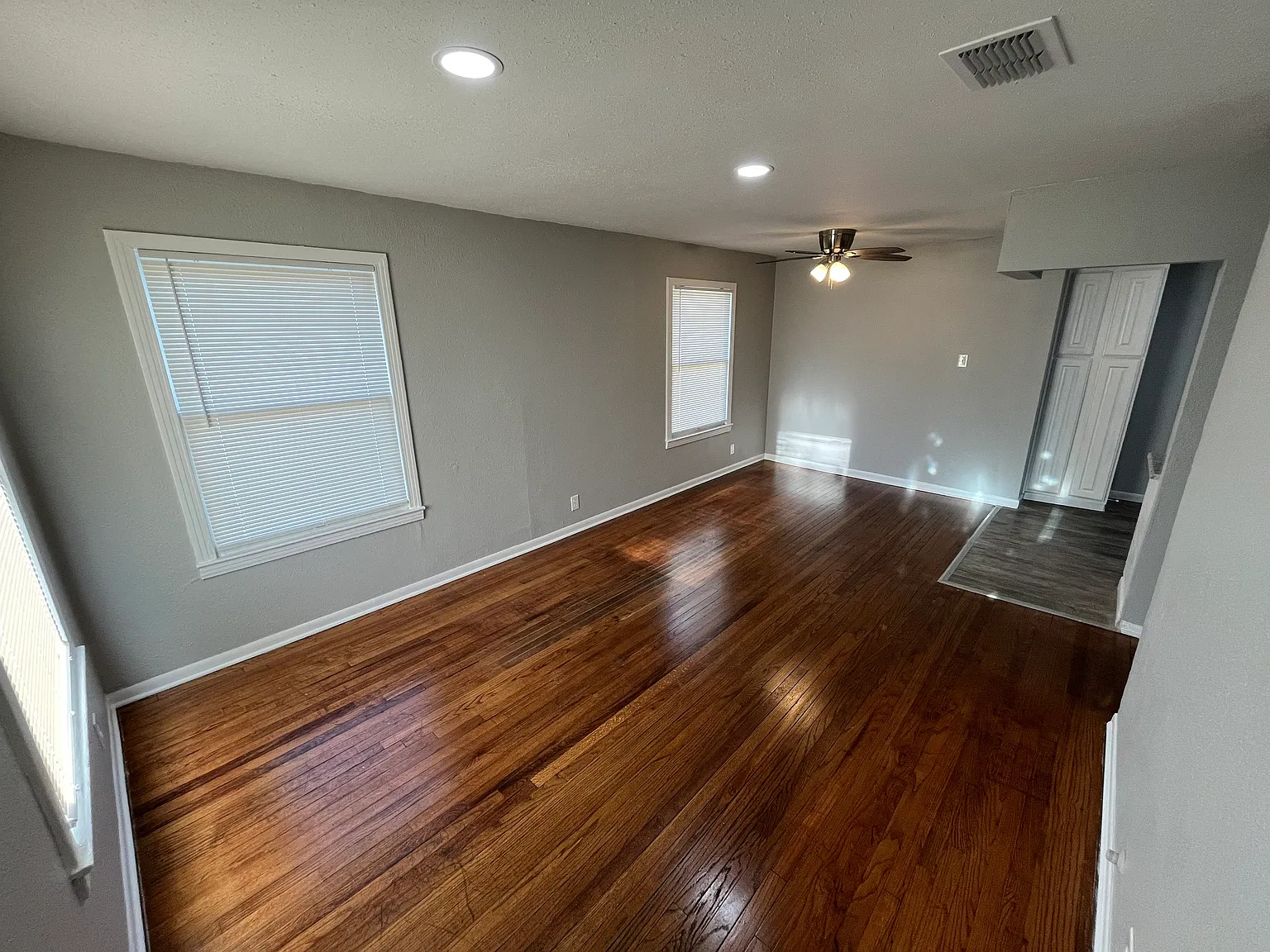 2 bed, 750 sqft, $1,250 — Photo 3
