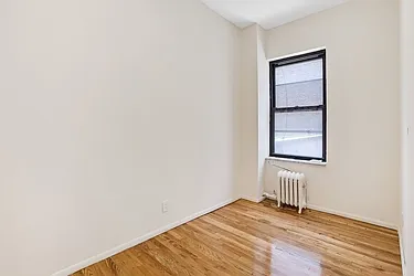 Rented by Addison Property Group