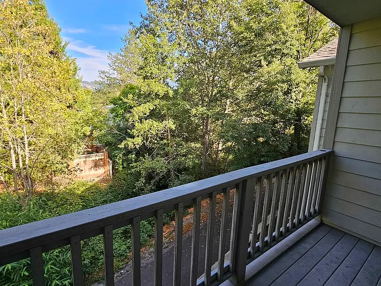 1843 SW Hungry Hill Dr — Photo 16