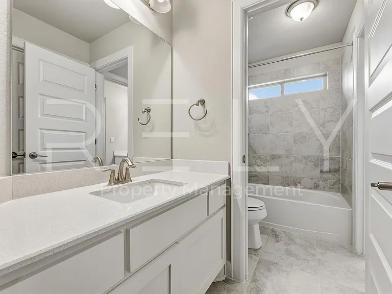 240 Cross Timbers Dr — Photo 34