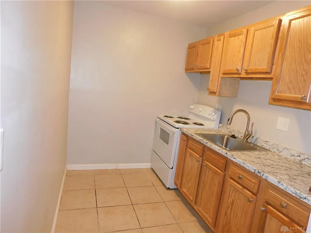 2 bed, 1.0 bath, 1000 sqft, $845 — Photo 3