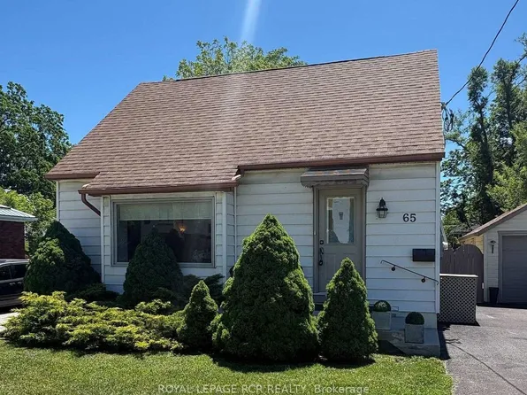 65 Donald St, Barrie, ON L4N 1E5