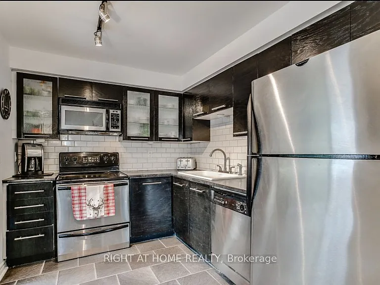 298 Jarvis St #1507 — Photo 14