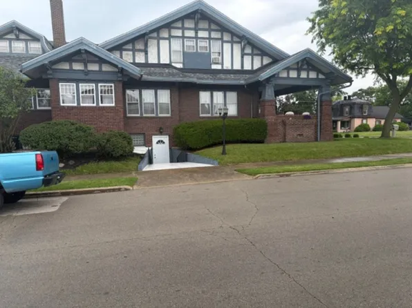 401 W Washington St, Hartford City, IN 47348