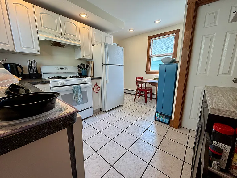 349 Columbia St #2 — Photo 5