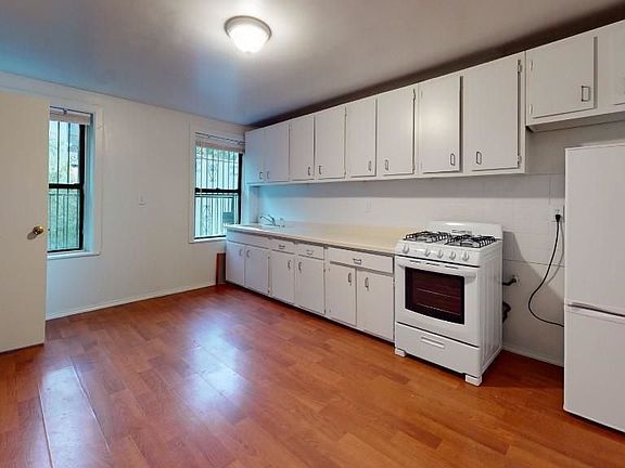 5th image of 338 9th Ave #A3
