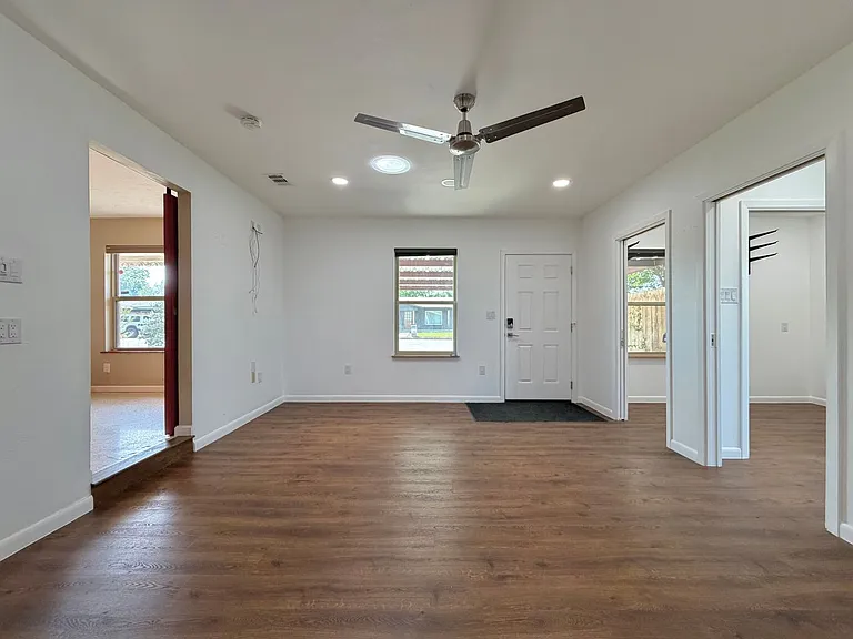 7103 Twin Crest Dr — Photo 13