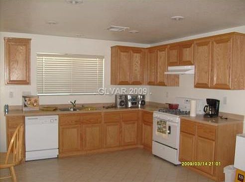 4th image of 4772 Golden Shimmer Ave