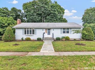 200 Diane Ter, Stratford, CT 06614