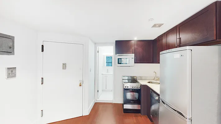 Rented by Keller Williams NYC | media 6