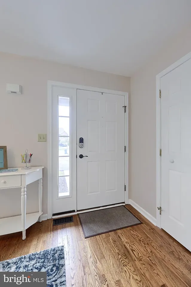 3 bed, 1560 sqft, $2,195 — Photo 1