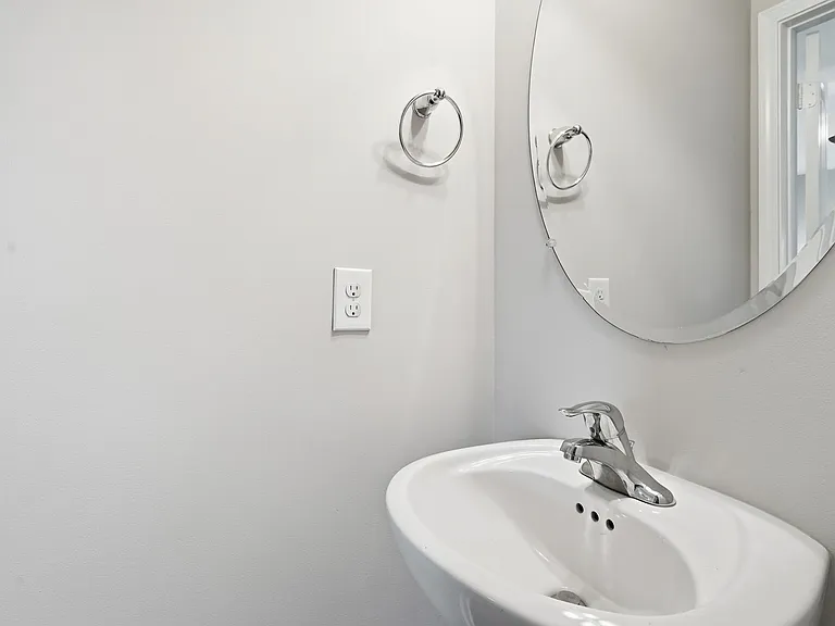 409 Olde Ivey Sq #344 — Photo 16