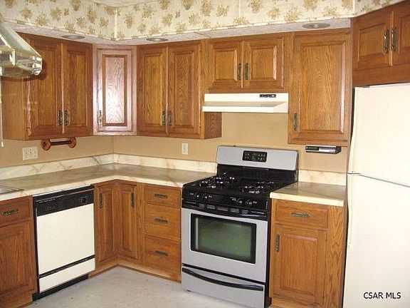 2nd image of 334 Diana Ave