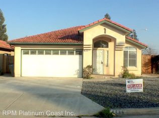 5586 W Sample Ave, Fresno, CA 93722