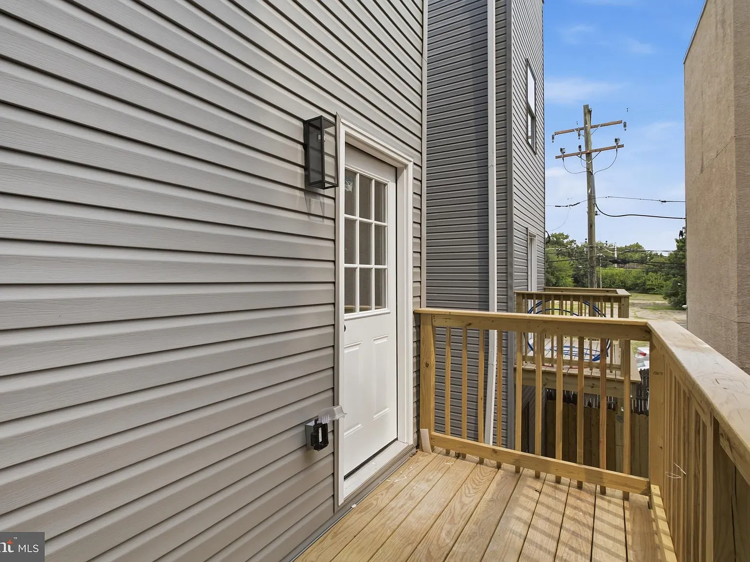 2 bed, $1,400 — Photo 4