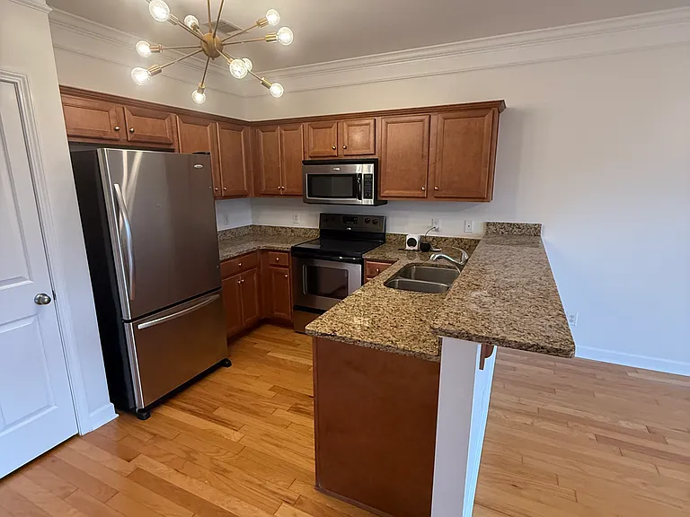 2310 Elliott Ave #418 — Photo 7