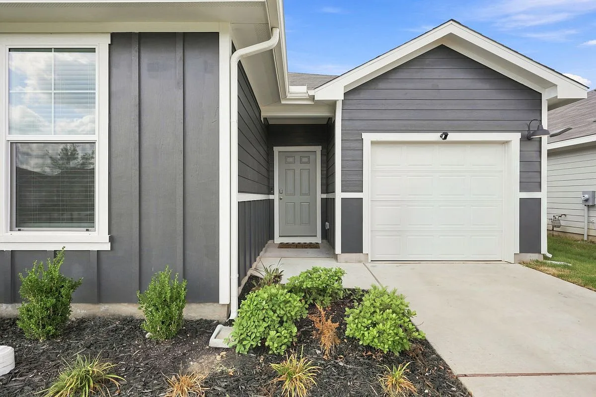 2 bed, 2.0 bath, 995 sqft, $1,500 — Photo 3