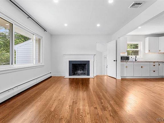 5th image of 602 Trellis Ln