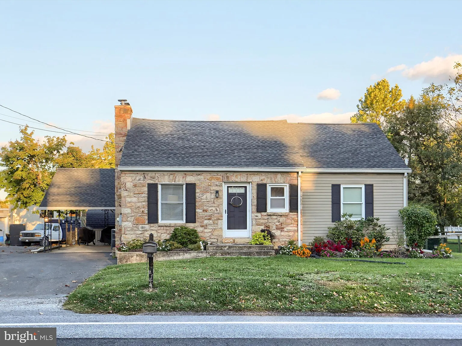 510 Hogestown Rd photo 1