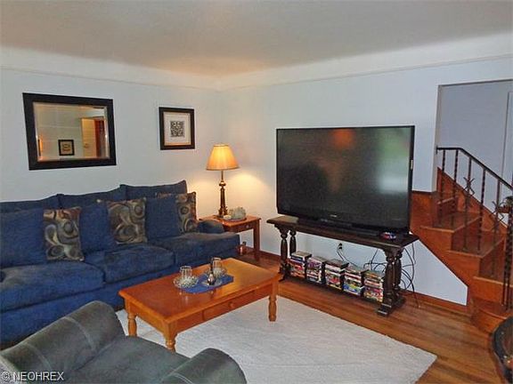 4th image of 263 E 257th St