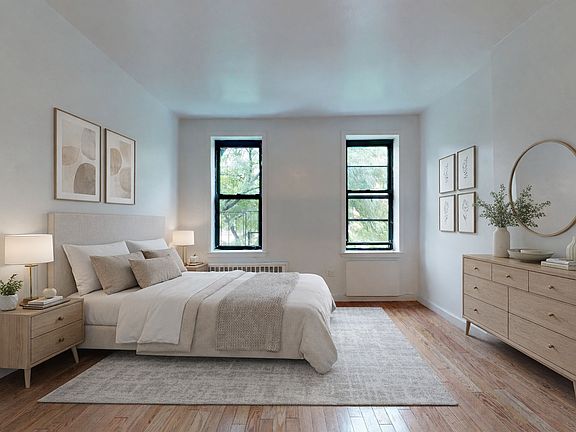 2nd image of 538 W 47th St APT 2A