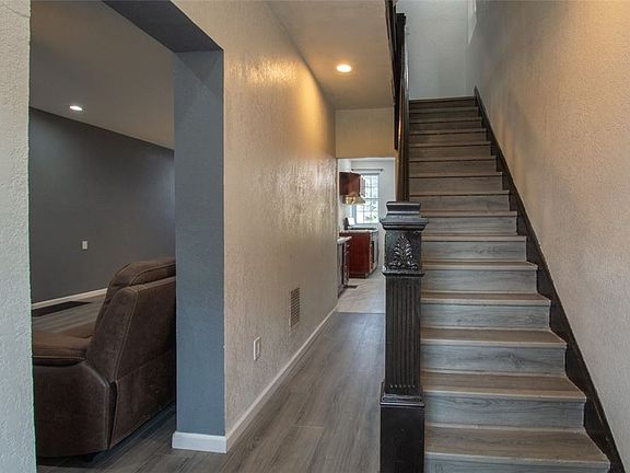 5th image of 511 Hays Ave