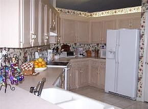 Spacious Kitchen