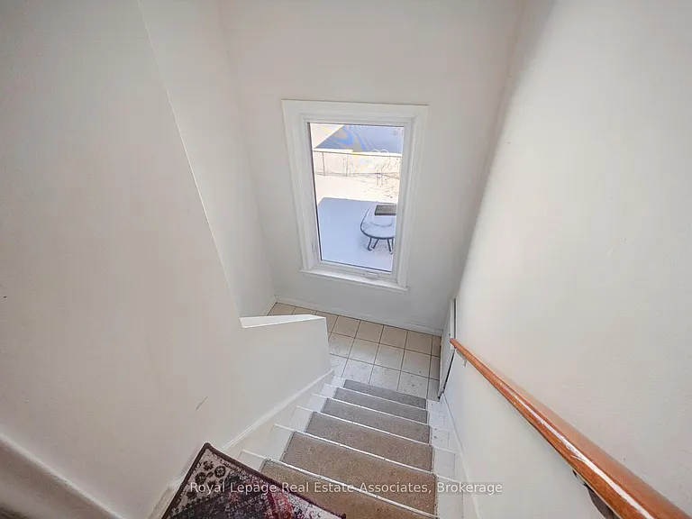 49 Bemersyde Dr #A — Photo 13