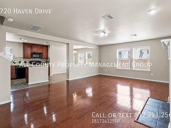 3rd image of 1720 Haven Dr