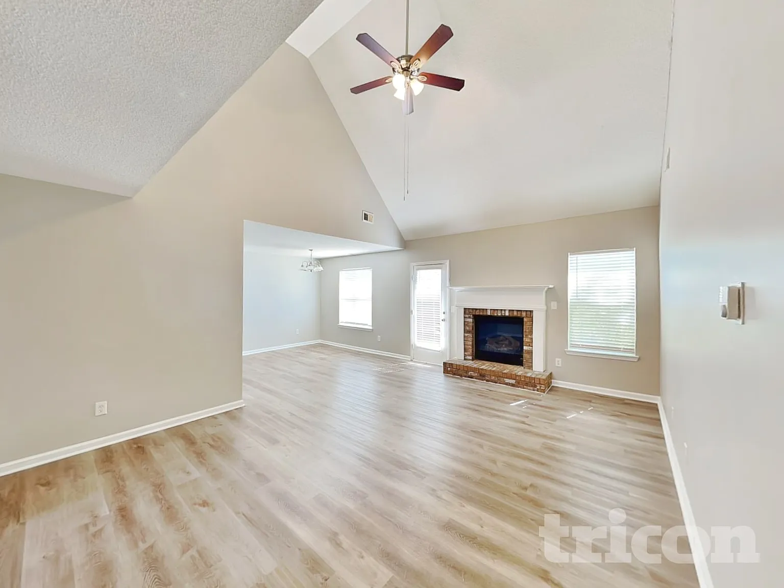 5702 Colonnade Drive Rex GA — Photo 3