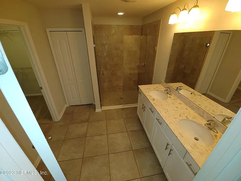208 Midway Park Dr — Photo 29